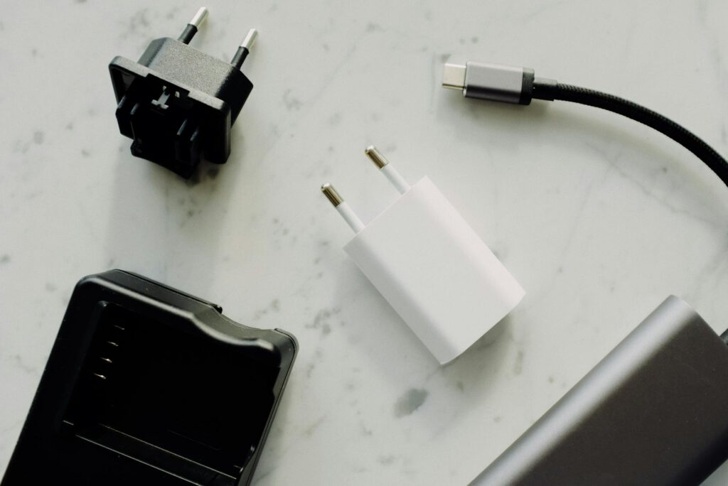 The 12V Step-Up Cable Router Hack: Keep Your Fibre Alive During Load Shedding for Under R300