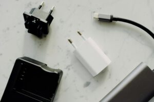 The 12V Step-Up Cable Router Hack: Keep Your Fibre Alive During Load Shedding for Under R300