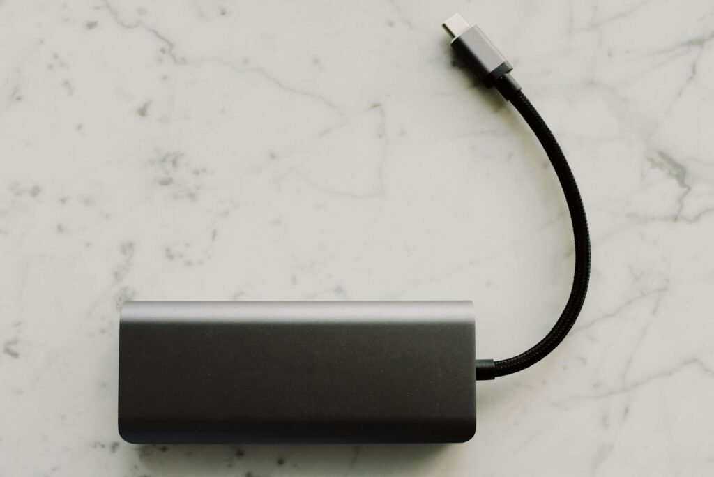 Baseus Blade 65W Power Bank Review: The Slim Laptop Bank for Cafe Workers