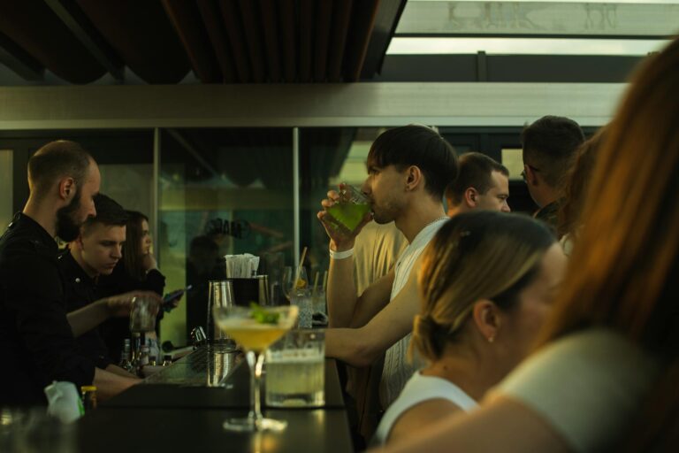 Cape Town Dating and Social Scene for Nomads