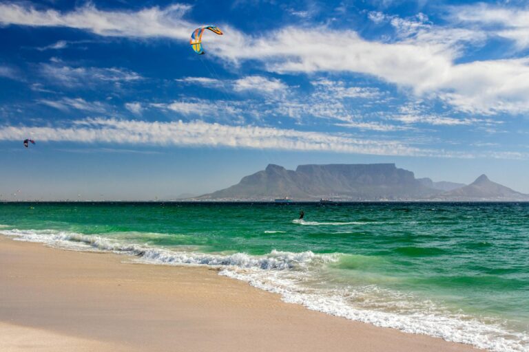 Cape Town Kitesurfing Guide for Nomads: The World Capital