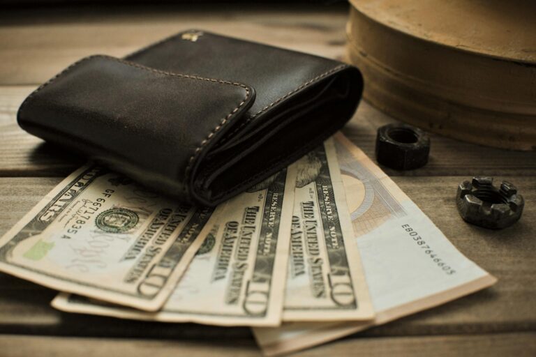 Cape Town Tipping Guide for Nomads: What to Actually Pay