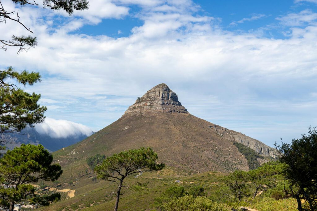 Hiking Table Mountain — routes, conditions, and what to actually bring